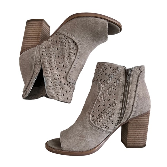 Steve Madden Waylon Ankle Booties Size 6M - Picture 6 of 14